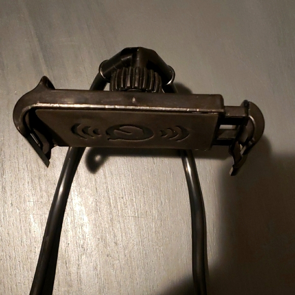 Lazy Neck Phone Holder - Picture 2 of 11